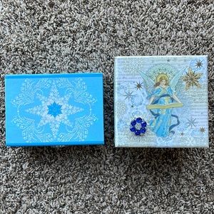 ❤️ 5/$25 - Set of 2 decorative gift boxes